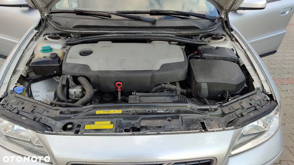 Volvo S60 D5 Kinetic - 32