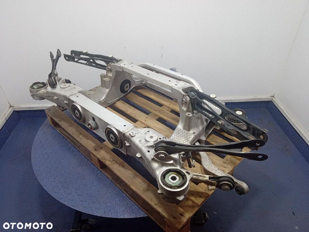 BMW I5 M60 G60 23-  M60 XDRIVE 601KM BELKA ZAWIESZENIA TYŁ 9504302 - 4