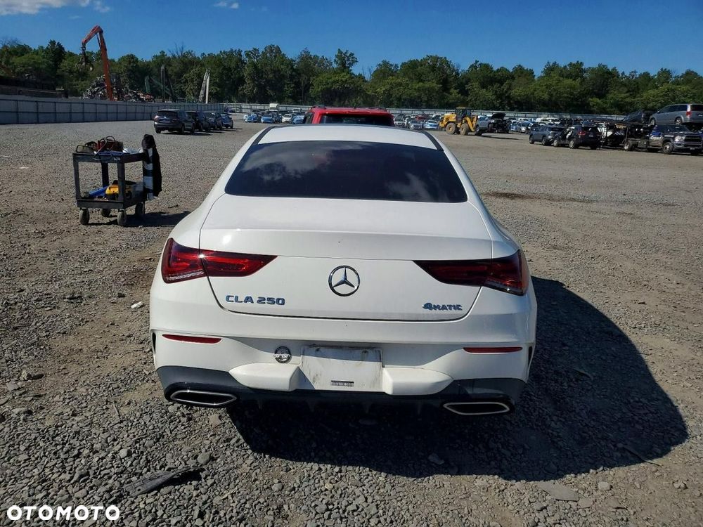 Mercedes-Benz CLA 250 4Matic 7G-DCT AMG Line - 6