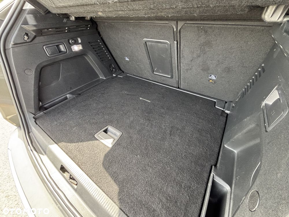 Peugeot 3008 1.2 PureTech Allure S&S - 20