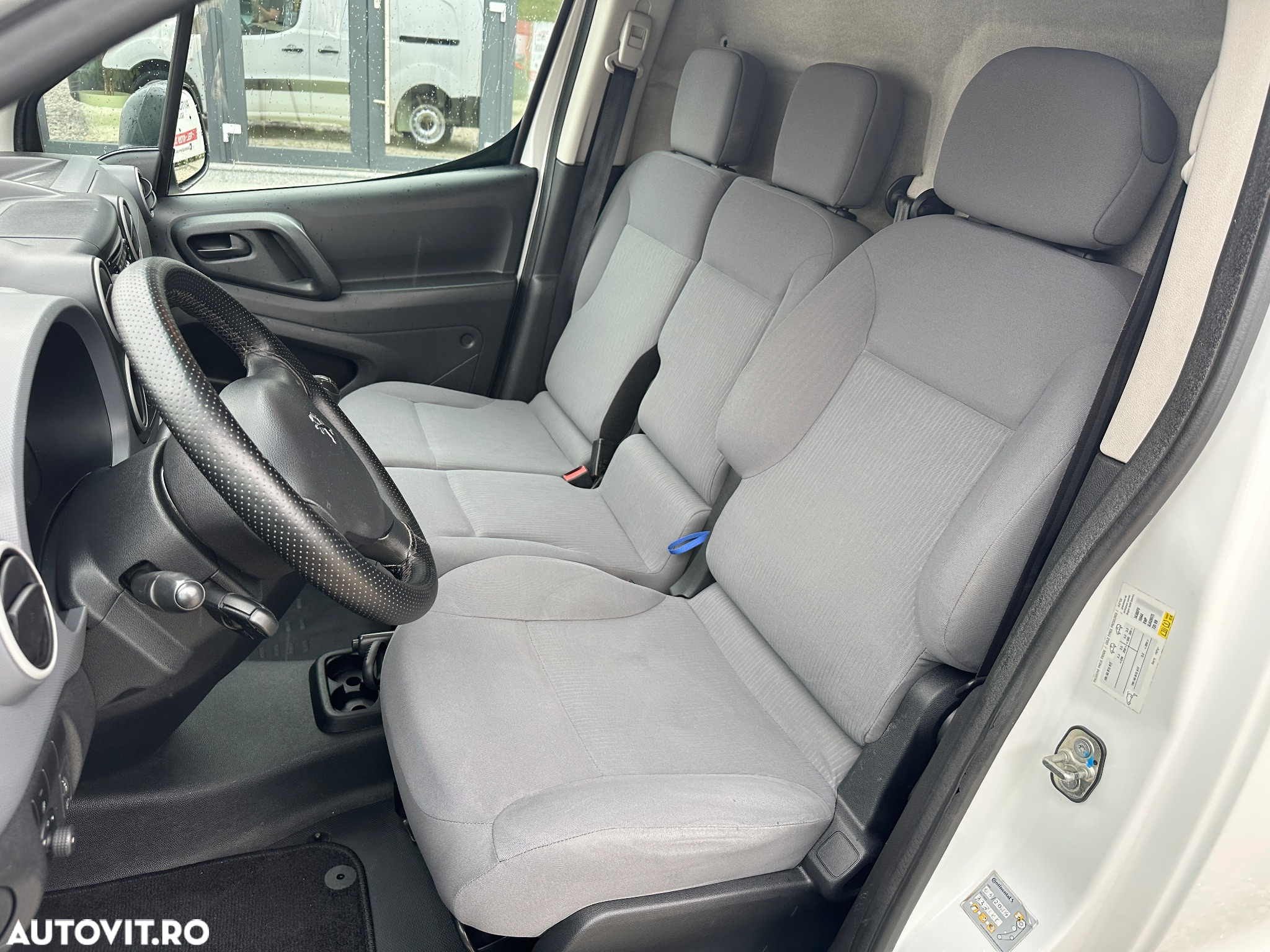 Peugeot PARTNER - 27