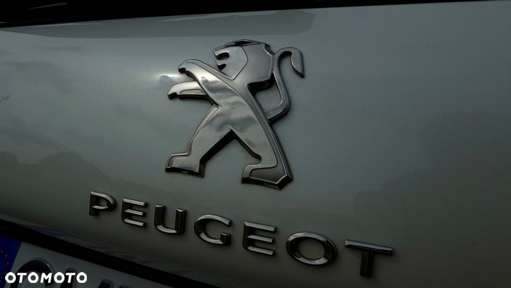 Peugeot 2008 1.2 Pure Tech GPF Allure S&S - 7