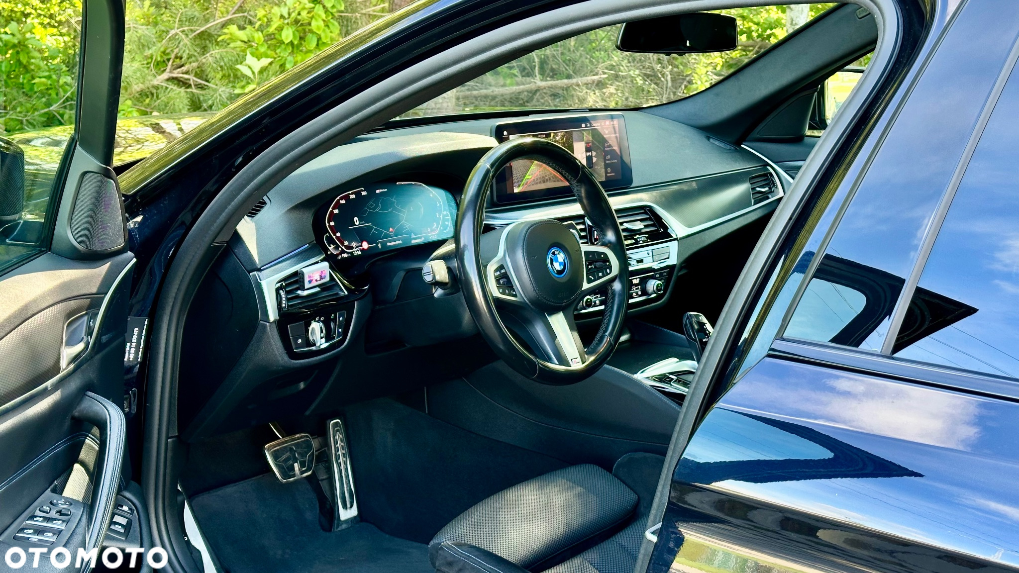 BMW Seria 5 530e Touring - 24
