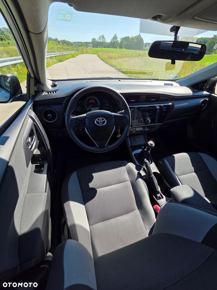 Toyota Auris 1.33 VVT-i Active - 14