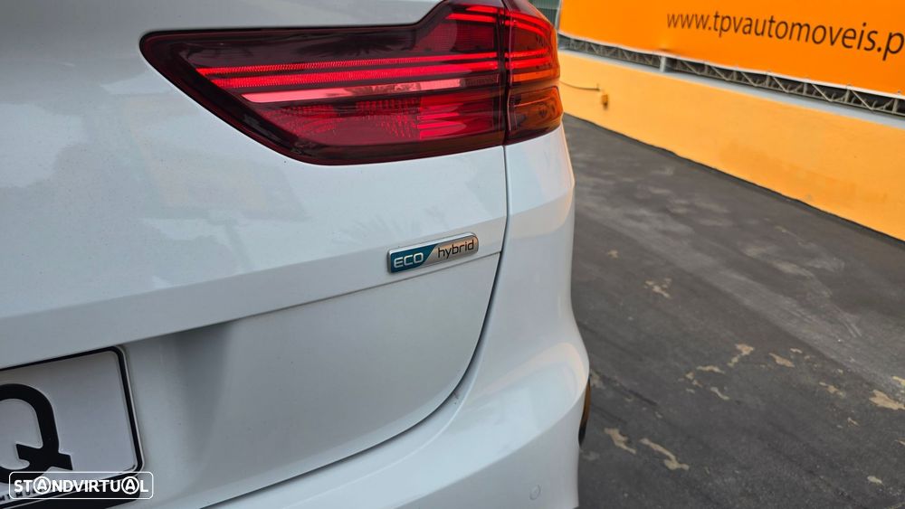 Kia Ceed SW 1.6 CRDi MHEV Drive+SRF - 27