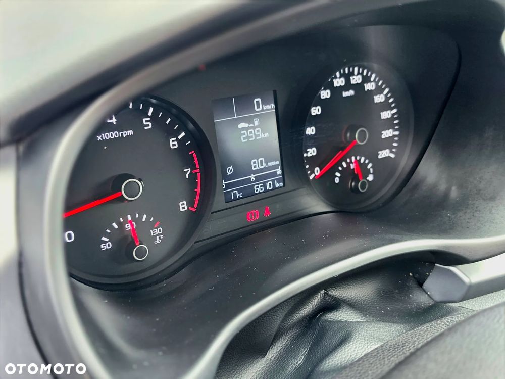 Kia Rio 1.2 Attract - 28