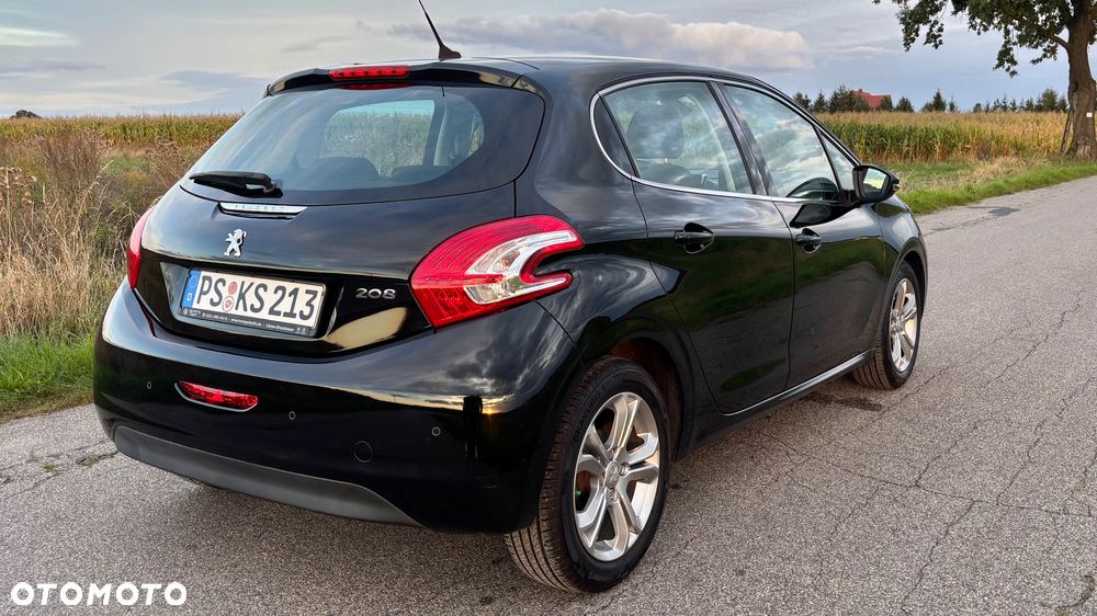 Peugeot 208 1.2 PureTech Allure - 5