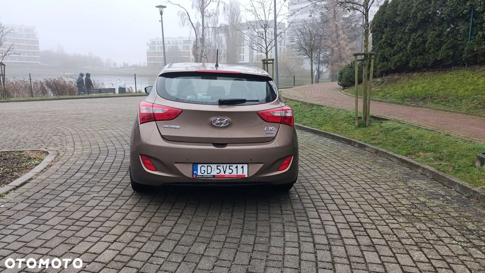 Hyundai i30 1.6 CRDi Premium - 5