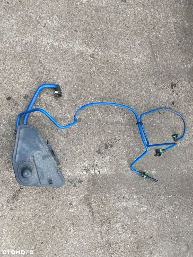 MERCEDES 176 cla 117 AMG 45 filtr przewody paliwa - 3