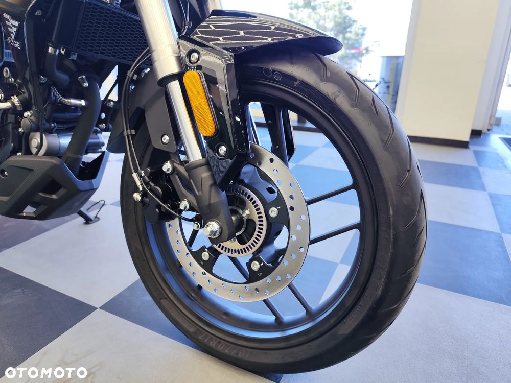 VOGE R125 - 27