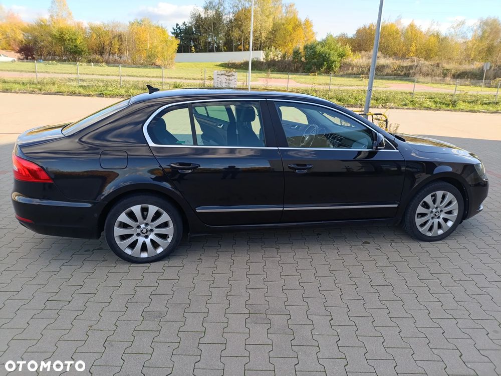 Skoda Superb 2.0 TDI Elegance - 14