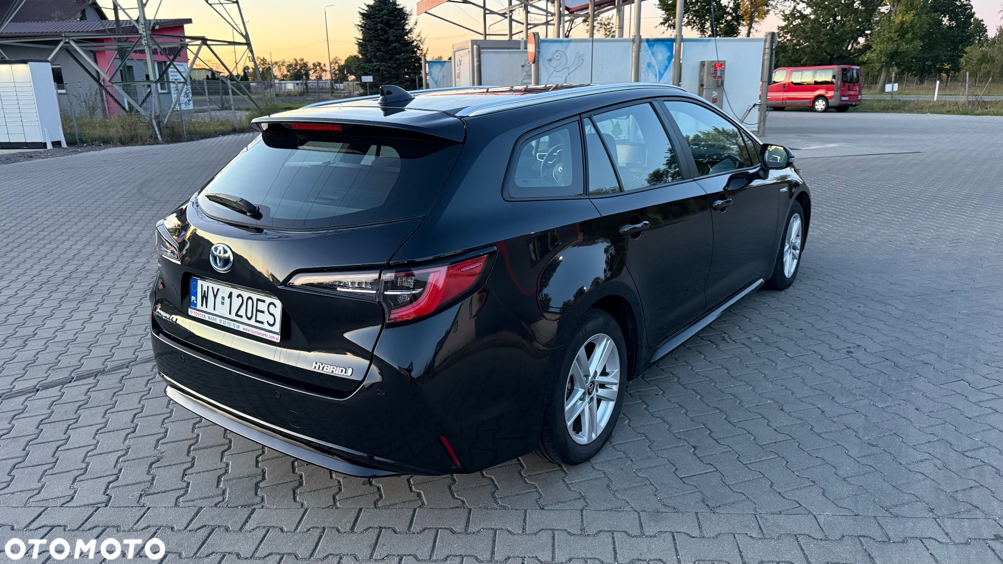 Toyota Corolla 1.8 Hybrid Active - 8