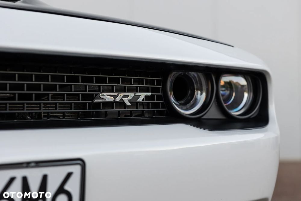 Dodge Challenger - 4