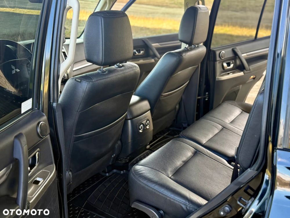 Mitsubishi Pajero 3.2 DID Instyle - 17