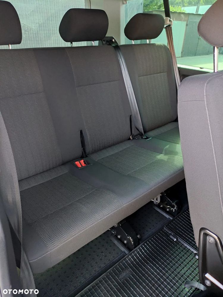 Volkswagen Caravelle 2.0 TDI L1 Highline 4Motion - 13