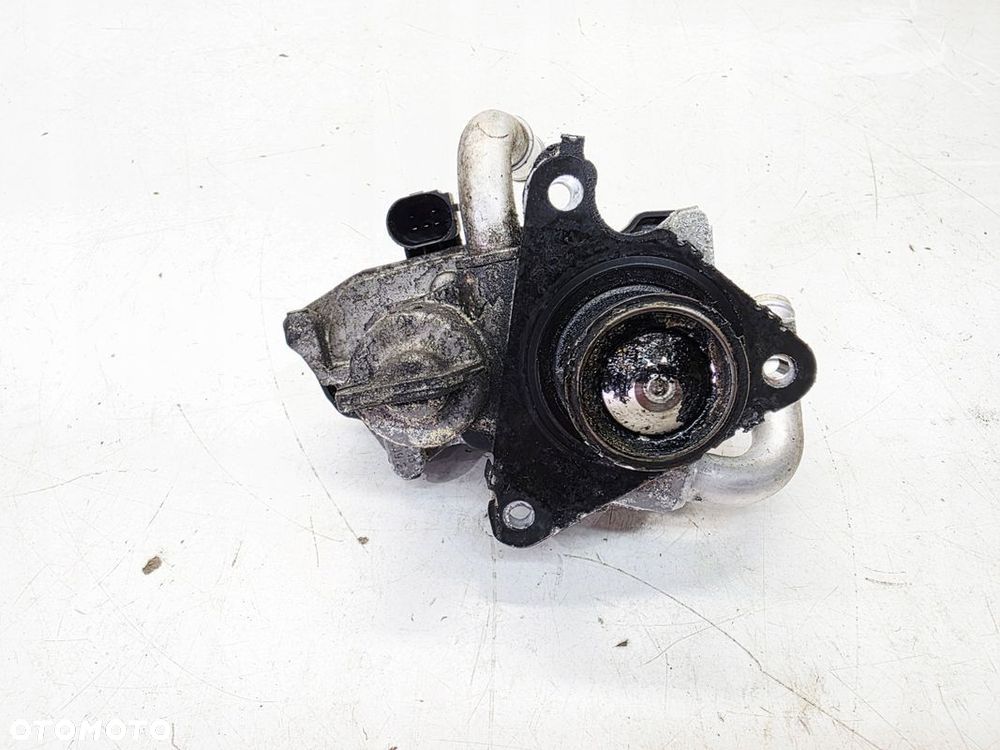 ZAWÓR EGR AUDI VOLKSWAGEN SEAT SKODA 1.6 2.0 TDI 04L131501E - 2