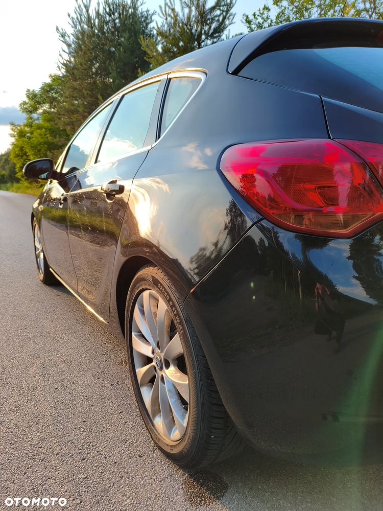 Opel Astra 1.6 T Sport - 10