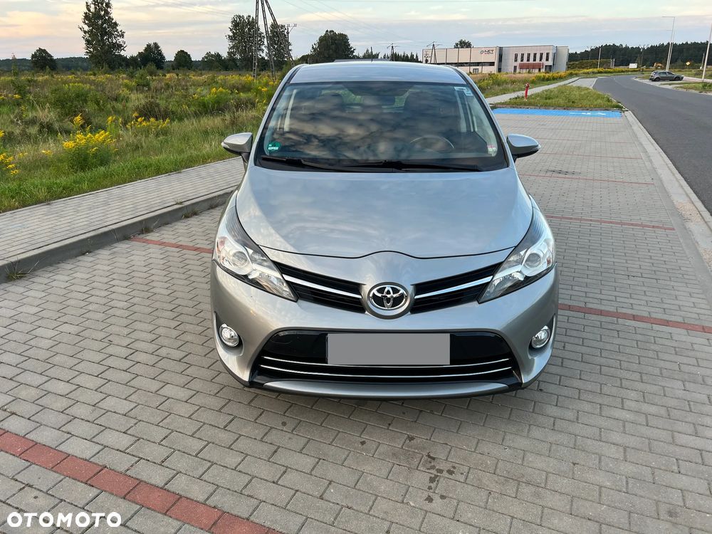 Toyota Verso 2.0 D-4D Sol - 2
