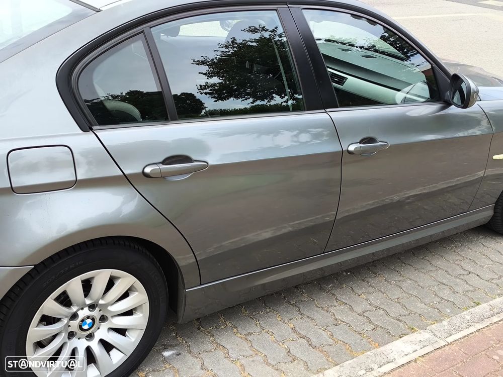 BMW 318 d LifeStyle - 2