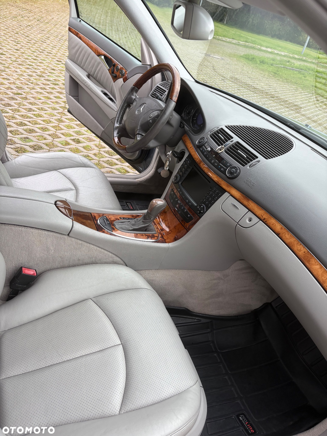Mercedes-Benz Klasa E 500 4-Matic T Elegance - 10