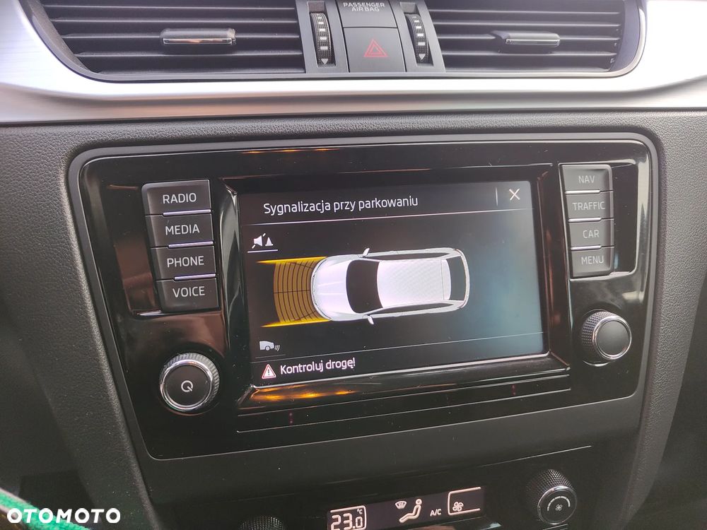 Skoda RAPID Spb 1.0 TSI Drive - 25