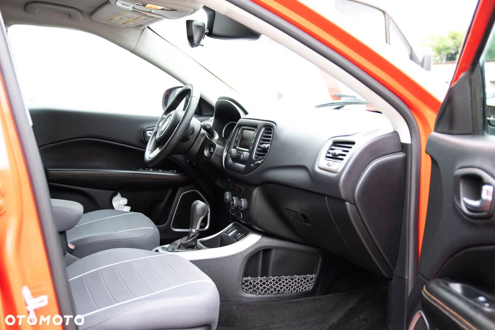 Jeep Compass - 14