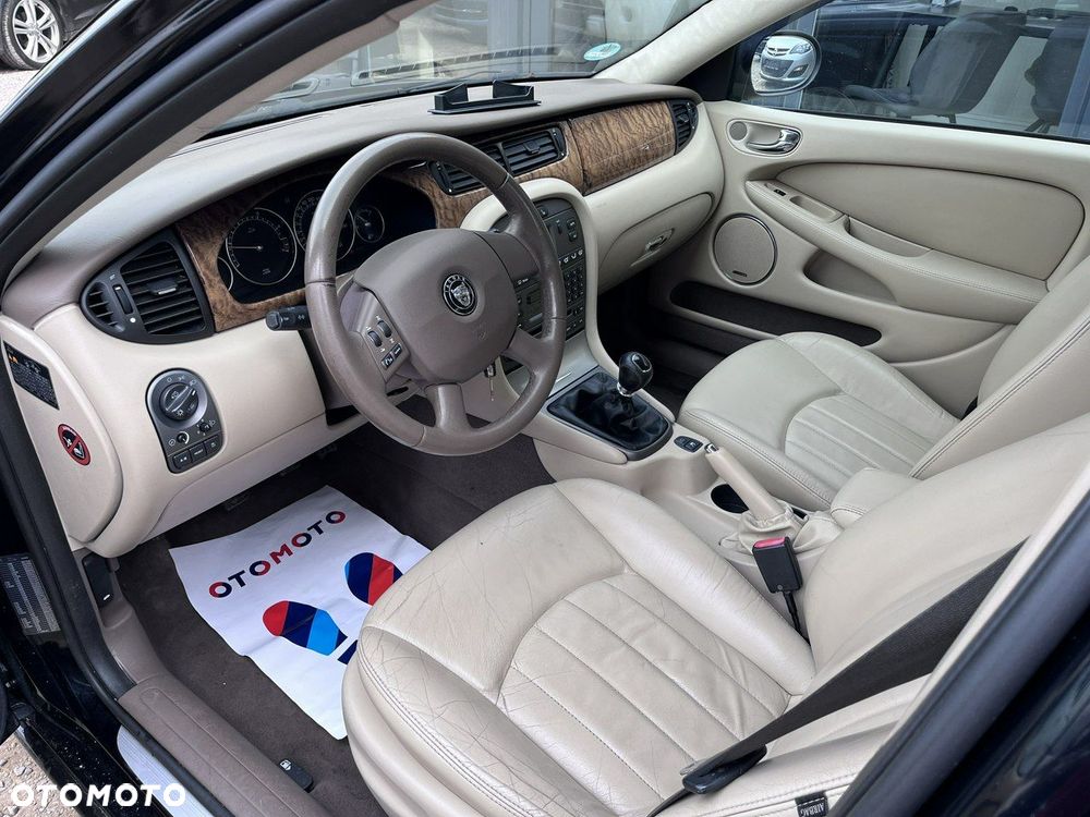 Jaguar X-Type - 15