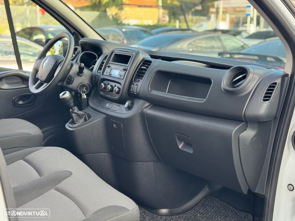 Renault Trafic 2.0 dCi 170cv c/Iva Dedutivel - 18