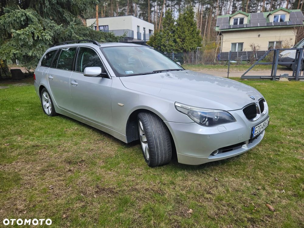 BMW Seria 5 525i Touring - 8