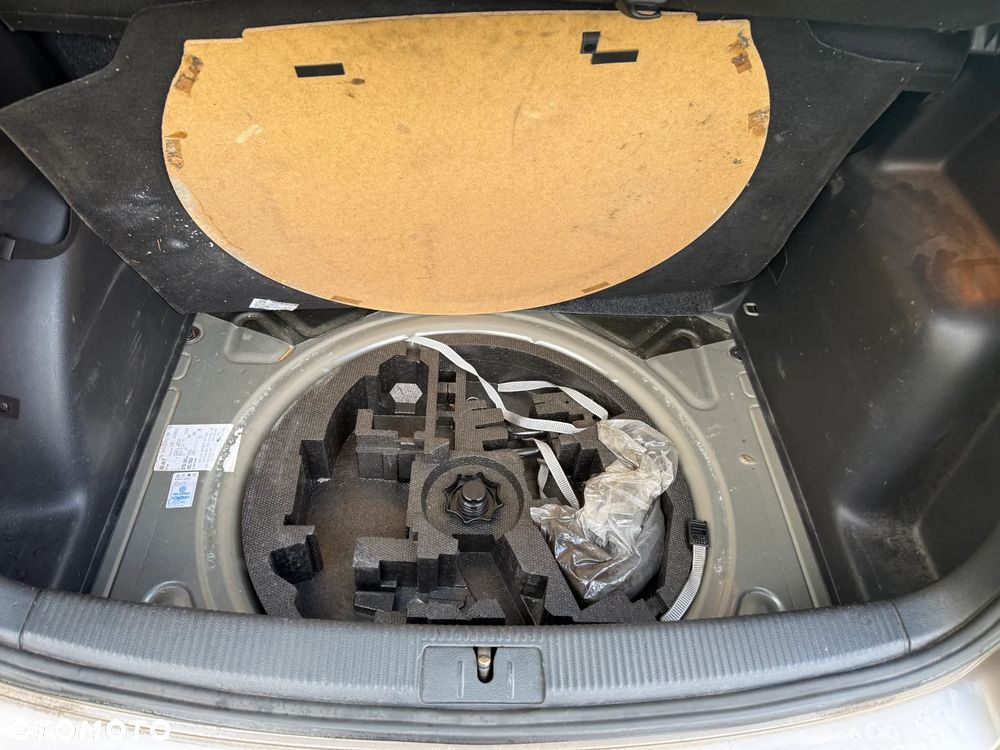 Volkswagen Golf Plus 1.2 TSI BlueMot Trendline - 12