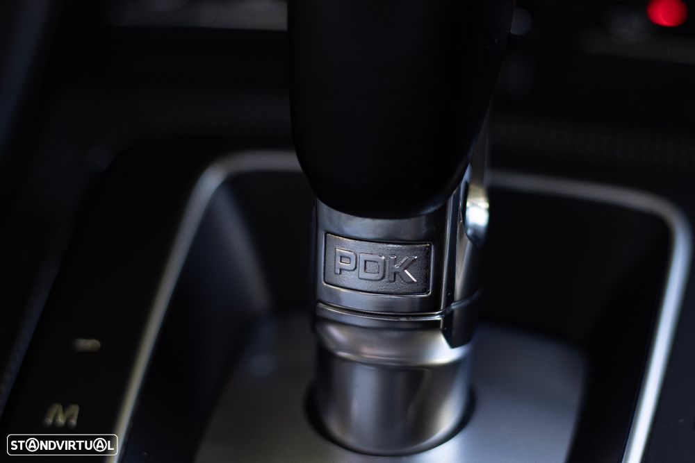 Porsche 911 (991) Carrera 4 GTS PDK - 11