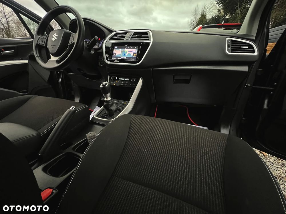 Suzuki SX4 S-Cross 1.4 Boosterjet Comfort - 17