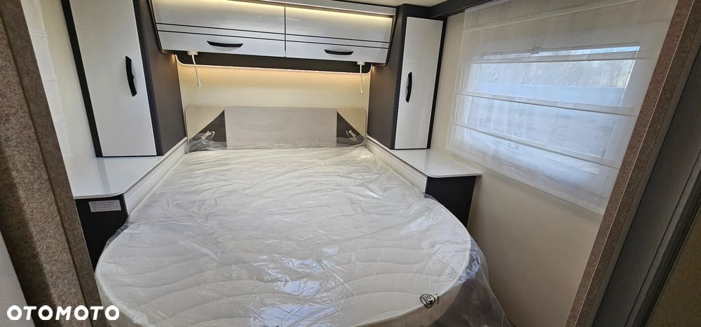 McLOUIS MC4 379 - 24