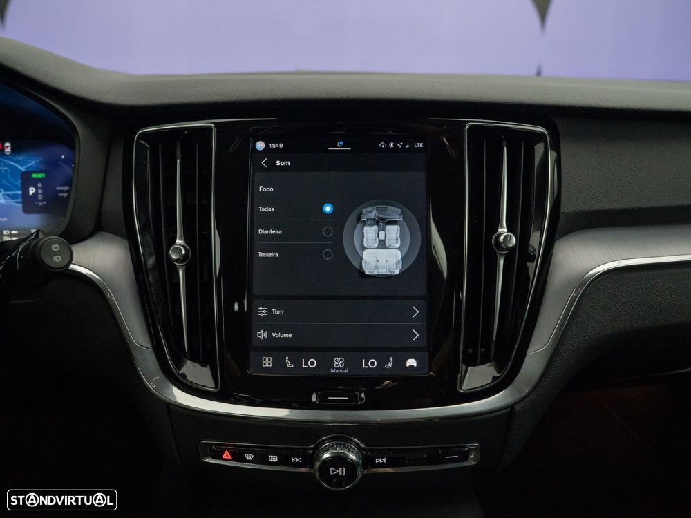 Volvo V60 2.0 T6 AWD TE Essential - 37