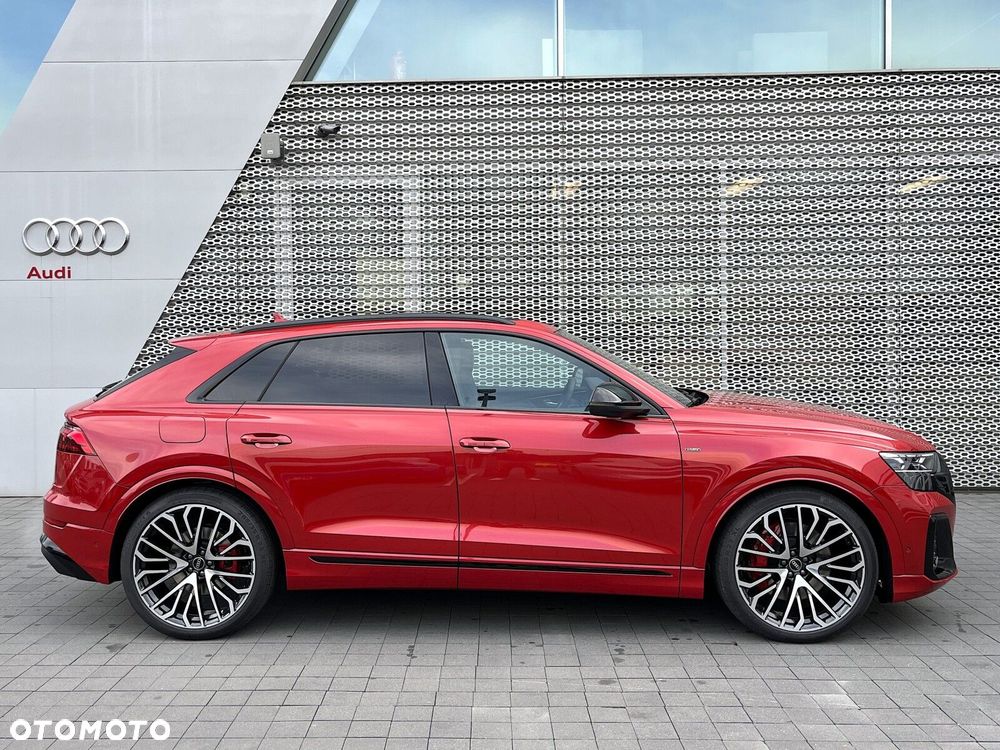 Audi Q8 - 25