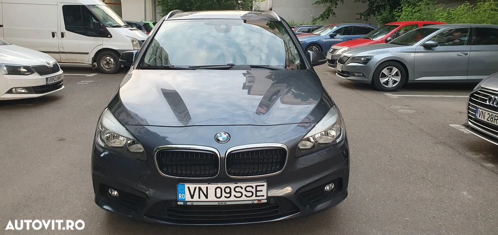 BMW Seria 2 216d Standard - 11