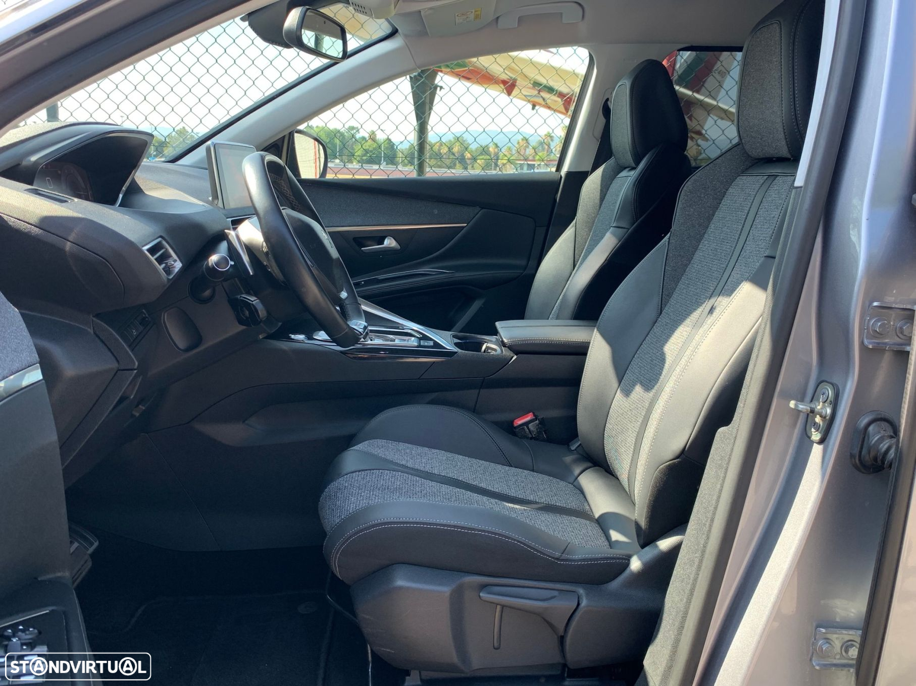 Peugeot 5008 1.5 BlueHDi GT Line EAT8 - 16