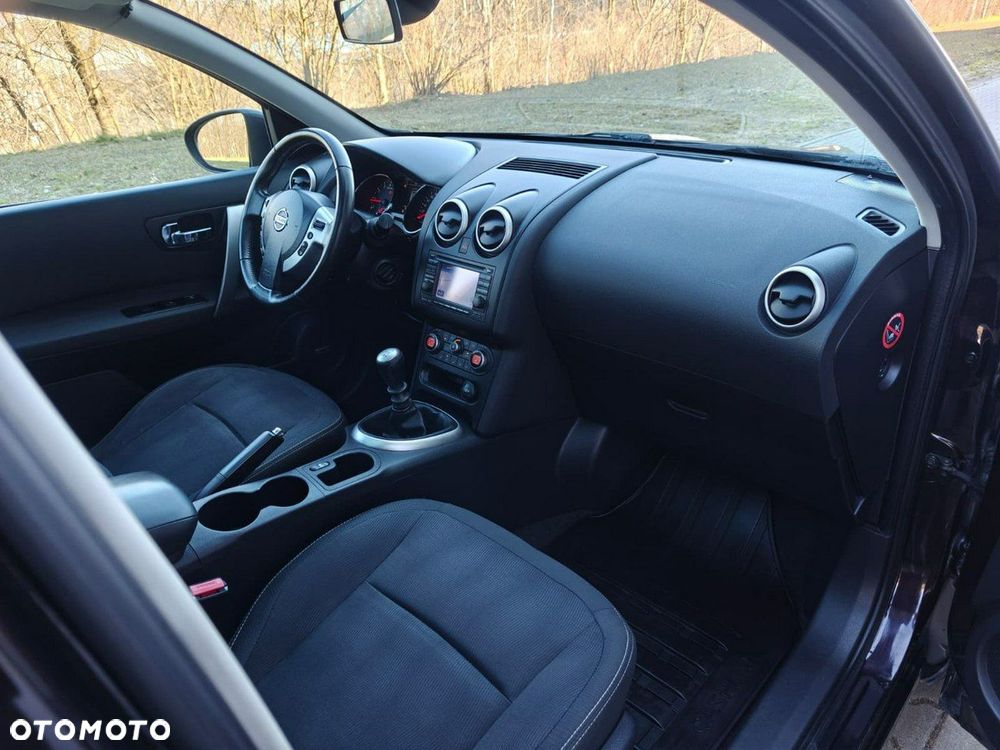 Nissan Qashqai - 11