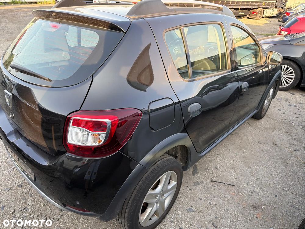 Dacia Sandero Stepway TCe 90 (S&S) Celebration - 13