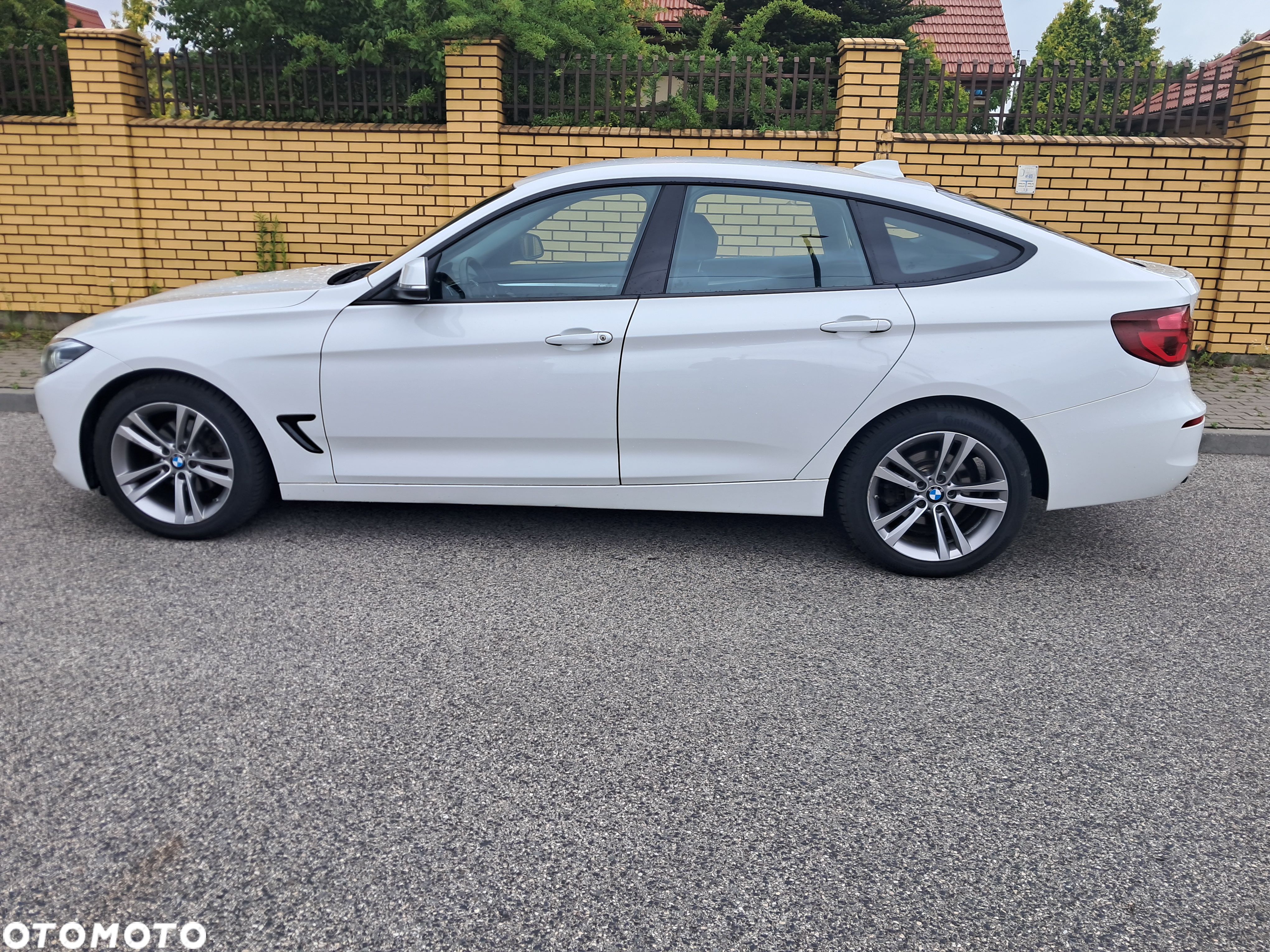 BMW Seria 3 320d Sport Line - 1