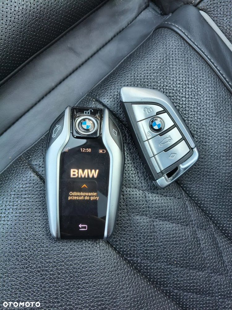 BMW Seria 7 740Ld xDrive - 24