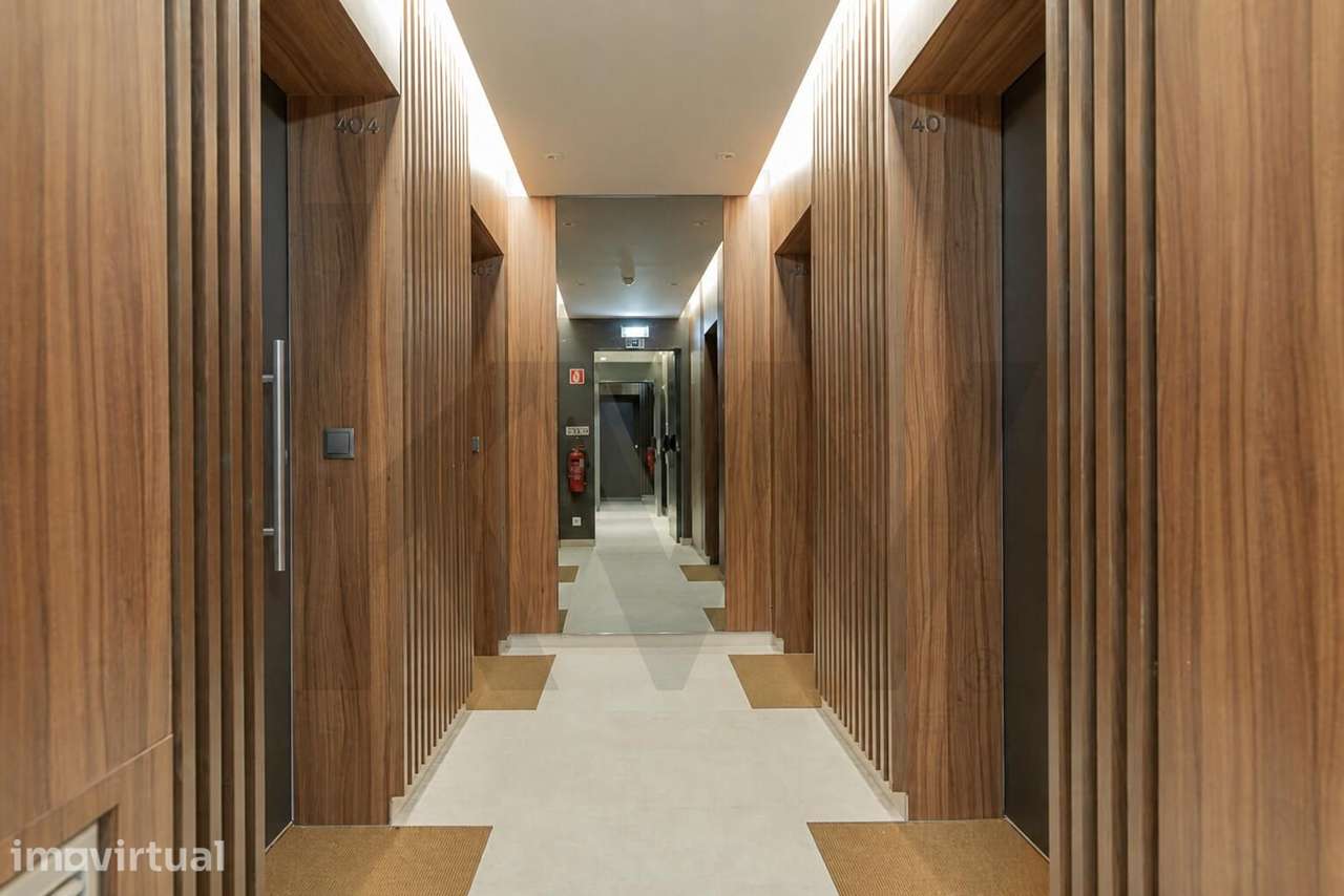 T1 com varanda e garagem em Campolide, Lisboa | Certificado energético - Grande imagem: 2/14