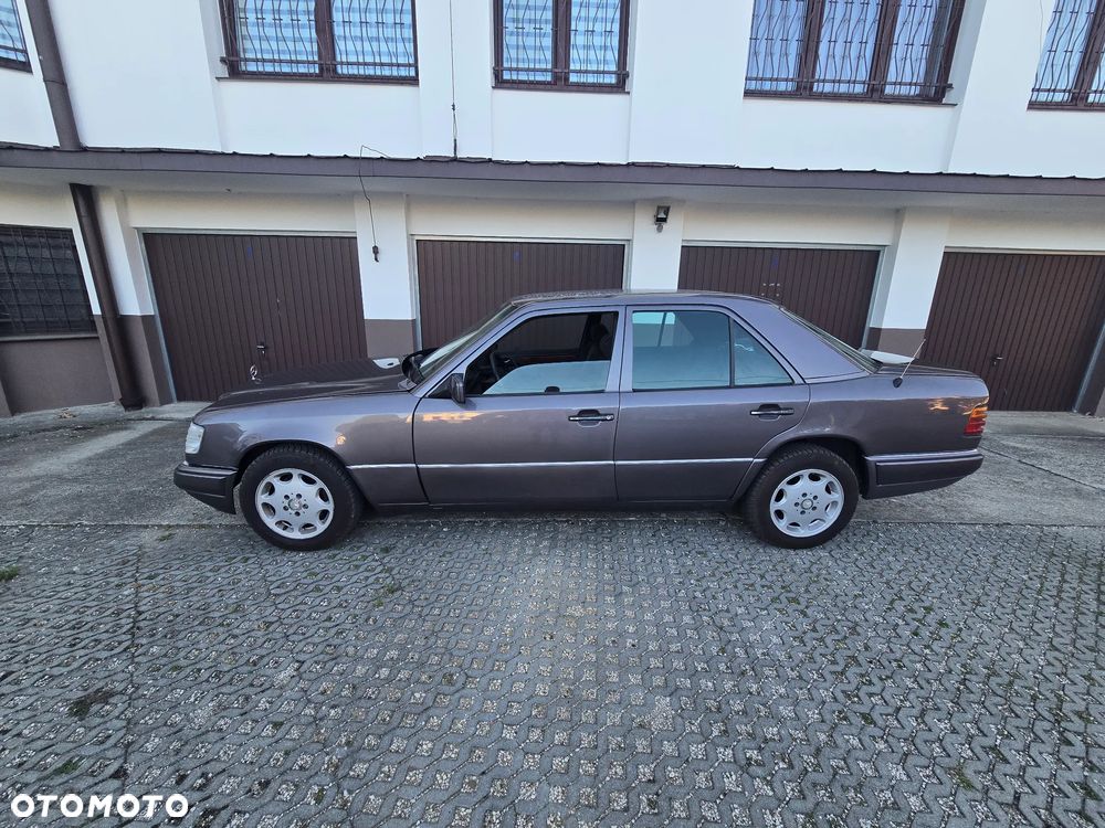 Mercedes-Benz Klasa E - 3