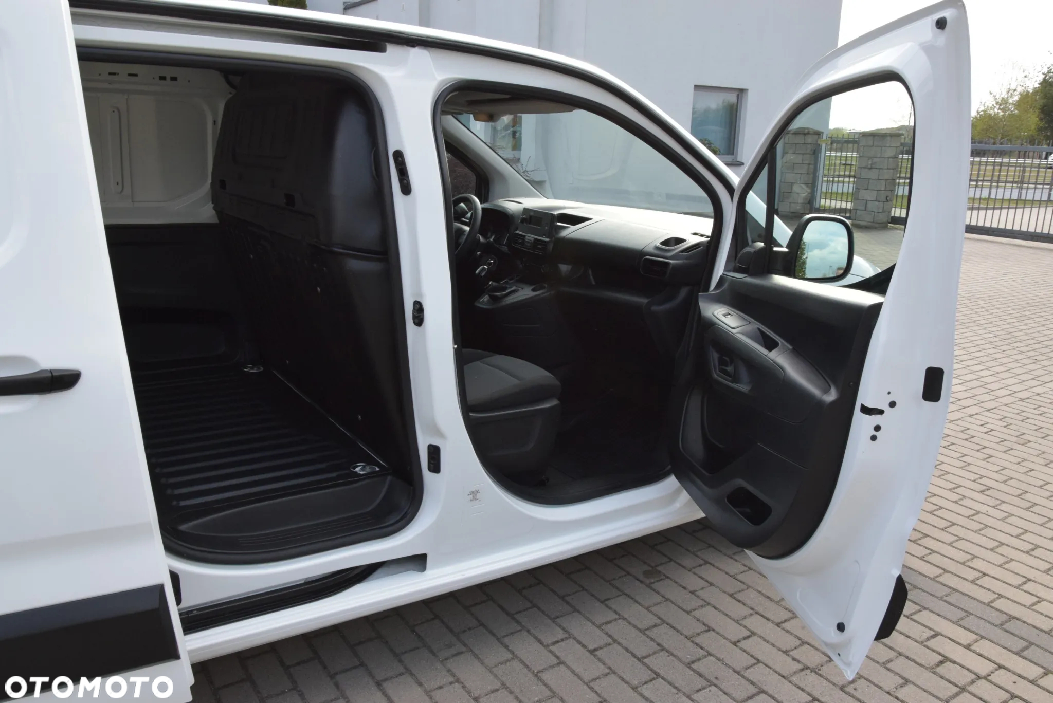 Citroën BERLINGO - 9