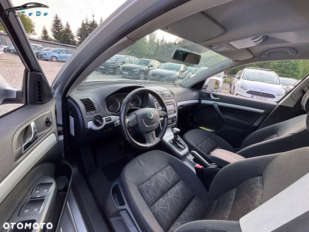 Skoda Octavia 2.0 TDI DPF Family Plus DSG - 19