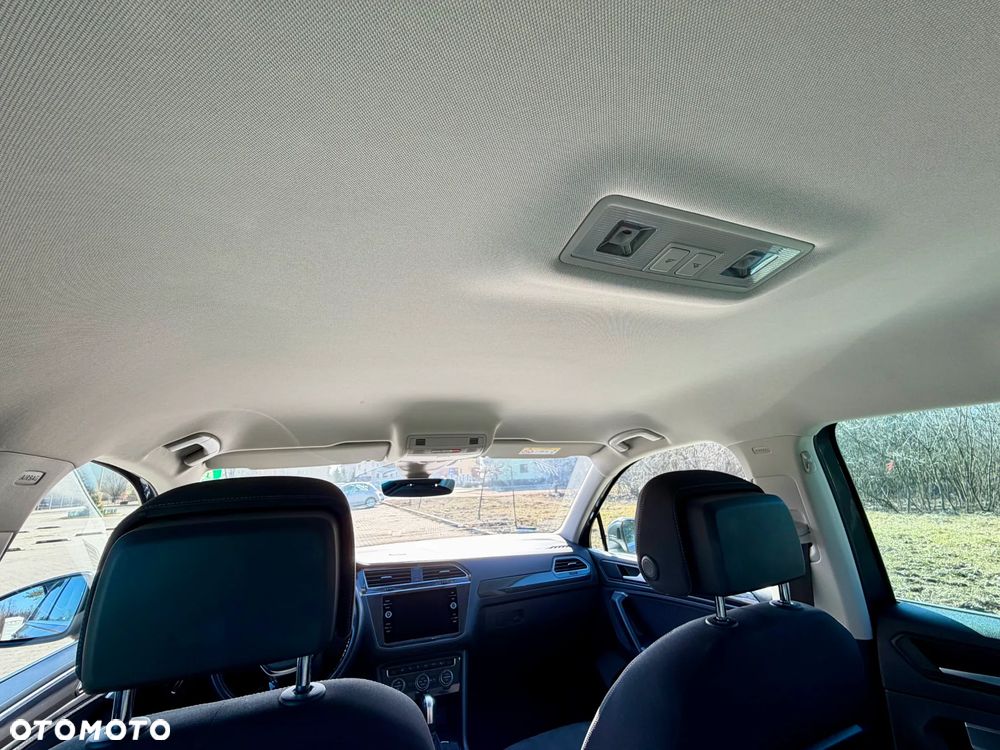 Volkswagen Tiguan - 19