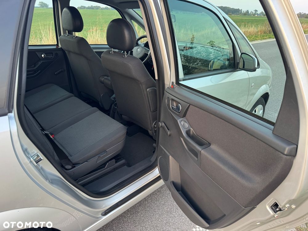 Opel Meriva - 17