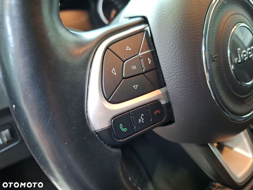 Jeep Compass - 23