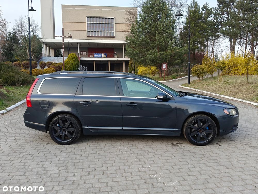 Volvo V70 2.0D Kinetic - 9