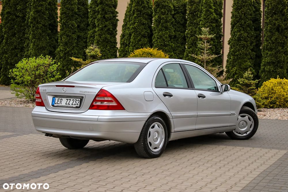 Mercedes-Benz Klasa C 180 Kompressor Automatik Classic - 8